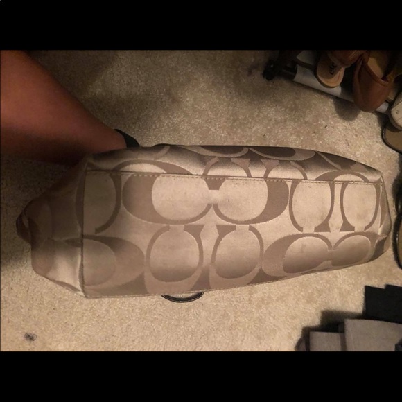 Authentic coach purse - Picture 4 of 5